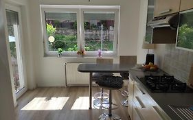 Kuća za odmor ZAGREB,REBRO,MAKSIMIR,CENTAR Marko